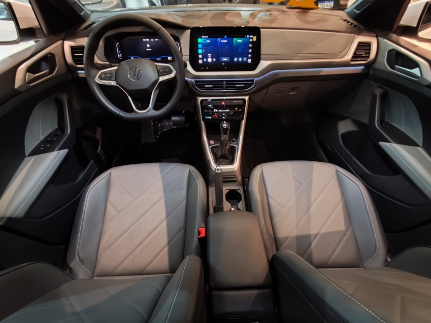 Volkswagen-T-CROSS-1.0 200 TSI TOTAL FLEX COMFORTLINE AUTOMÁTICO