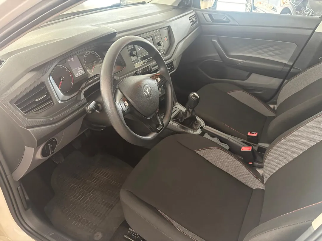 Volkswagen-Polo-Polo Track 1.0 Flex 12V 5p