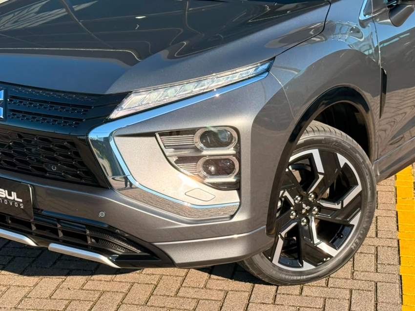 Mitsubishi-ECLIPSE CROSS-1.5 MIVEC TURBO GASOLINA HPE-S S-AWC CVT
