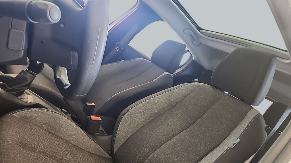 Peugeot-208-1.0 FIREFLY FLEX STYLE MANUAL
