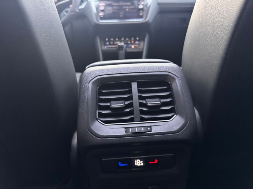 Volkswagen-TIGUAN-2.0 300 TSI GASOLINA ALLSPACE R-LINE AUTOMÁTICO