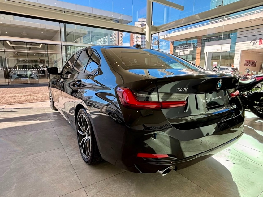 BMW-320i-2.0 16V TURBO FLEX SPORT GP AUTOMÁTICO