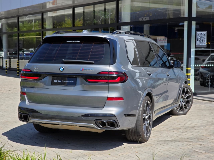 BMW-X7-4.4 V8 GASOLINA M60i STEPTRONIC