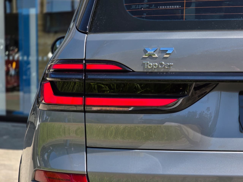 BMW-X7-4.4 V8 GASOLINA M60i STEPTRONIC