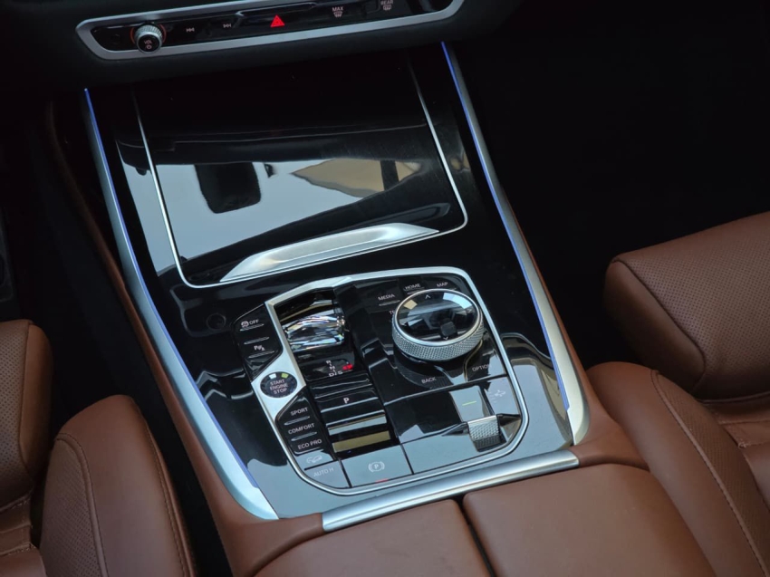 BMW-X7-4.4 V8 GASOLINA M60i STEPTRONIC