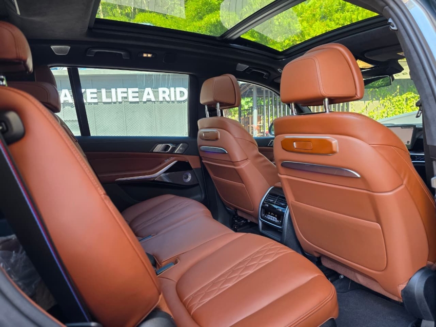 BMW-X7-4.4 V8 GASOLINA M60i STEPTRONIC