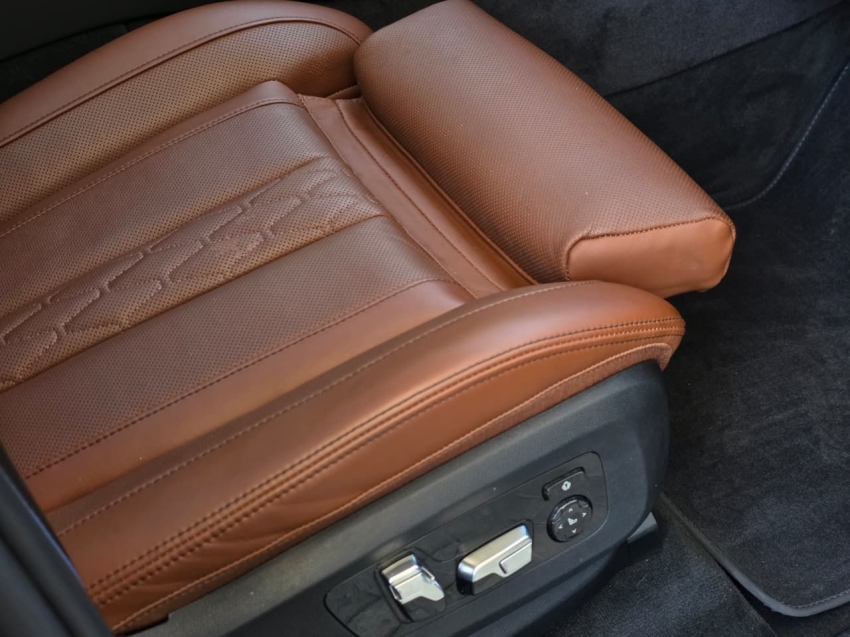 BMW-X7-4.4 V8 GASOLINA M60i STEPTRONIC