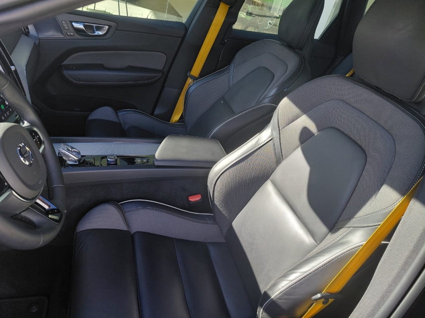 Volvo-XC60-2.0 T8 RECHARGE POLESTAR ENGINEERED AWD GEARTRONIC
