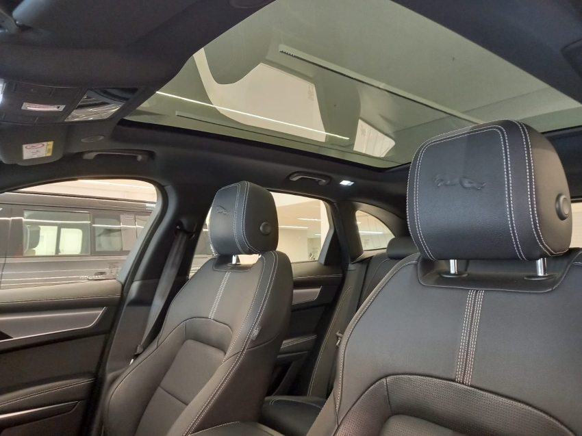 Jaguar-F-PACE-2.0 P400e PHEV R-DYNAMIC S AWD AUTOMÁTICO