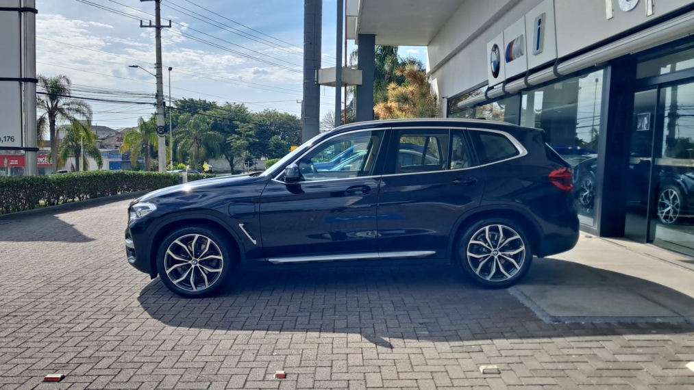 BMW-X3-2.0 16V HÍBRIDO X LINE XDRIVE30E STEPTRONIC