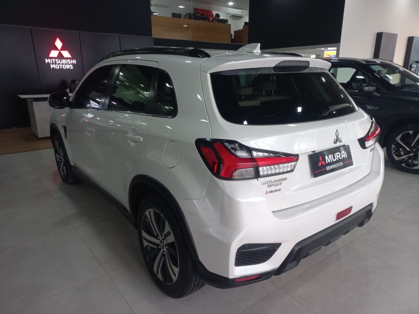 Mitsubishi-OUTLANDER SPORT-2.0 MIVEC FLEX HPE AUTOMÁTICO