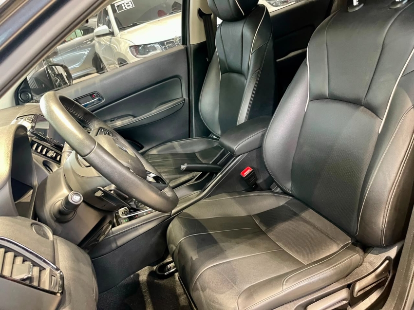 Honda-CITY-1.5 i-VTEC FLEX HATCH TOURING CVT