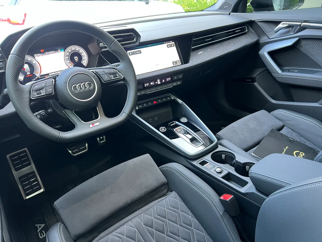 Audi-A3-A3 Sportb. Performance Black 2.0 S-tron.