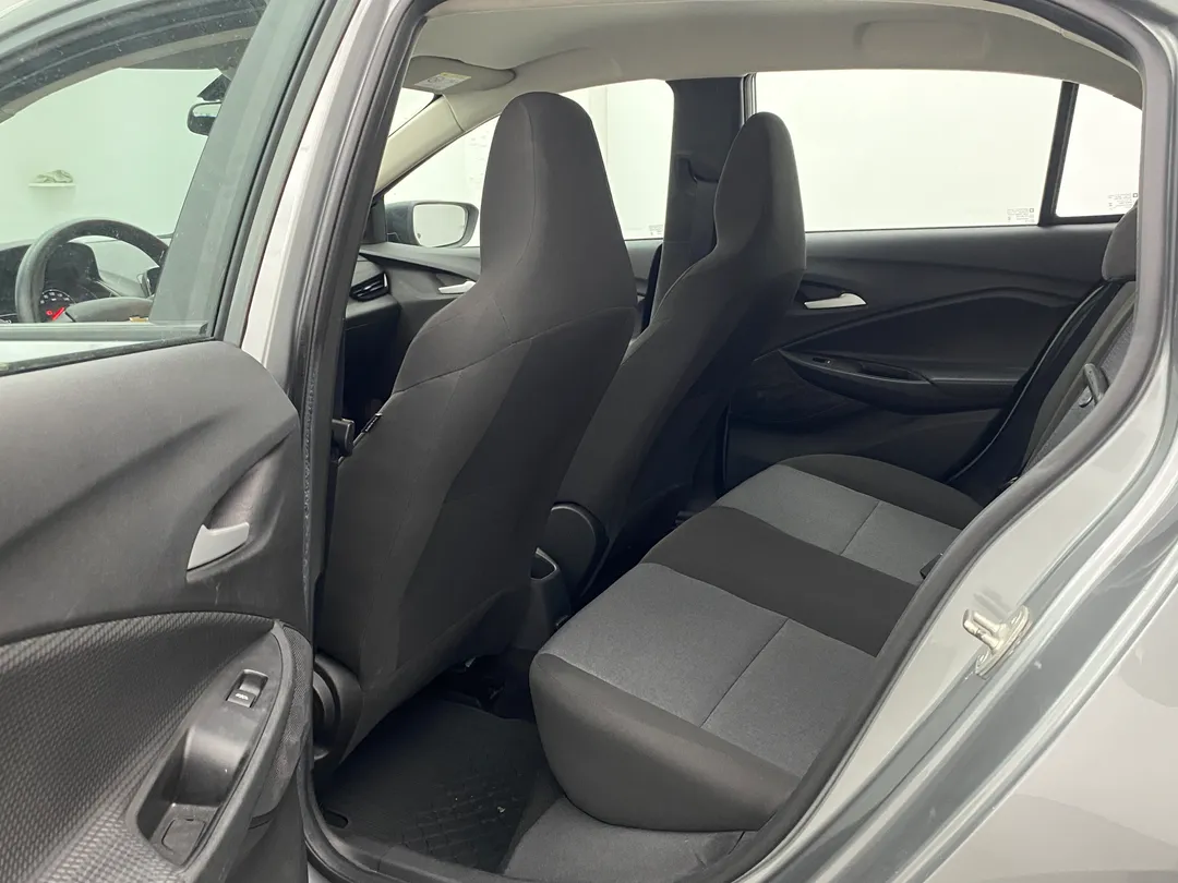 GM - Chevrolet-ONIX-ONIX HATCH 1.0 12V Flex 5p Mec.