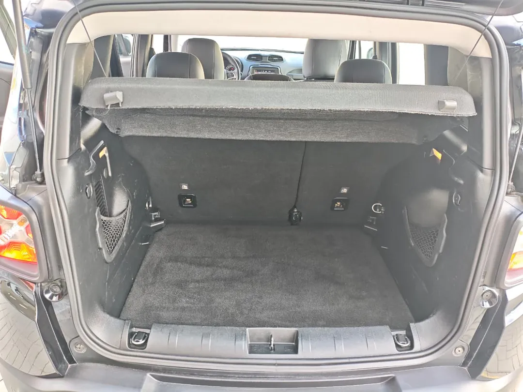 Jeep-RENEGADE-Renegade Sport 1.8 4x2 Flex 16V Aut.
