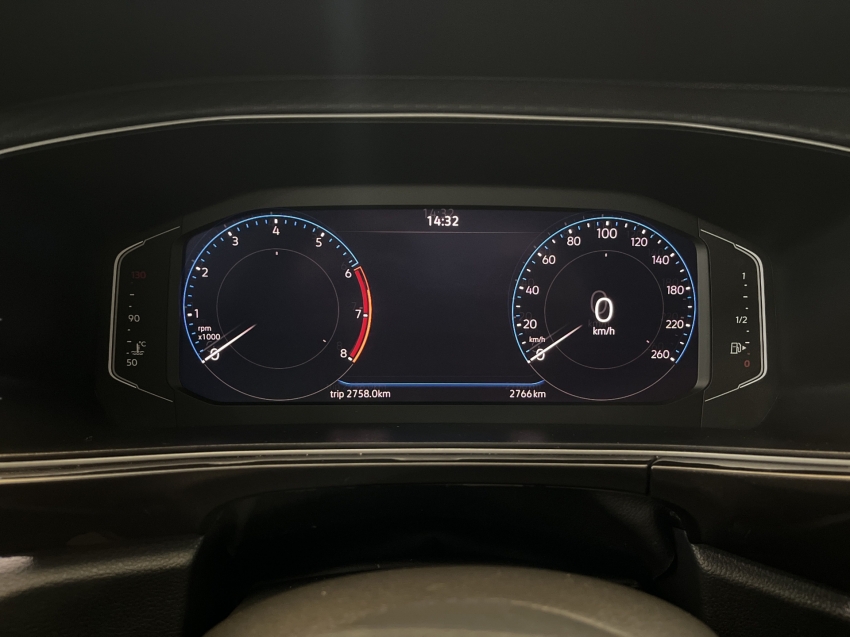 Volkswagen-T-CROSS-1.4 250 TSI TOTAL FLEX HIGHLINE AUTOMÁTICO