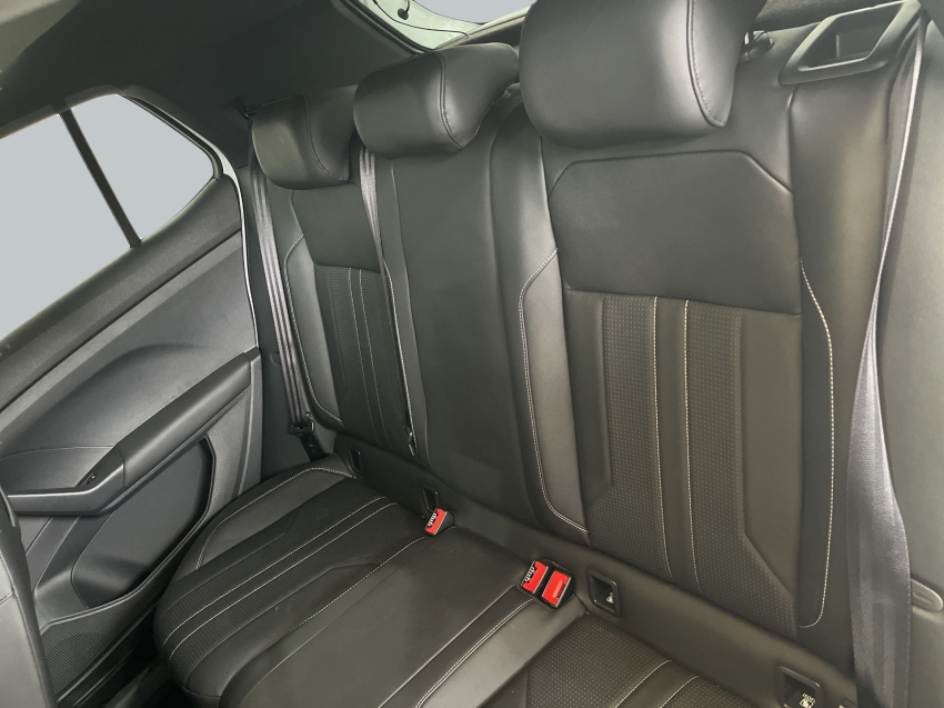 Volkswagen-T-CROSS-1.4 250 TSI TOTAL FLEX HIGHLINE AUTOMÁTICO