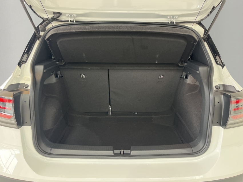 Volkswagen-T-CROSS-1.4 250 TSI TOTAL FLEX HIGHLINE AUTOMÁTICO