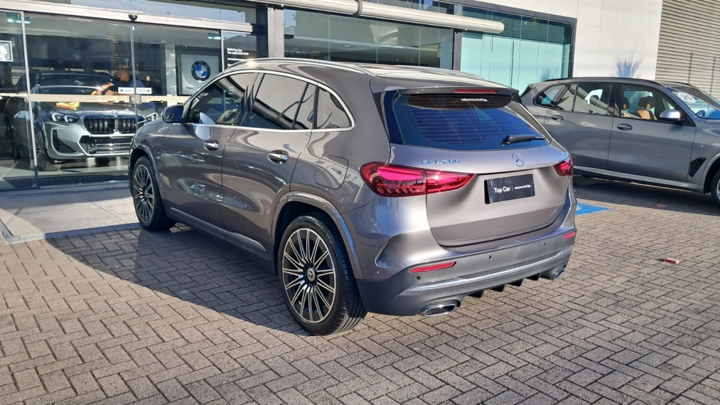 MERCEDES BENZ-GLA 200-1.3 MHEV AMG LINE 7G-DCT