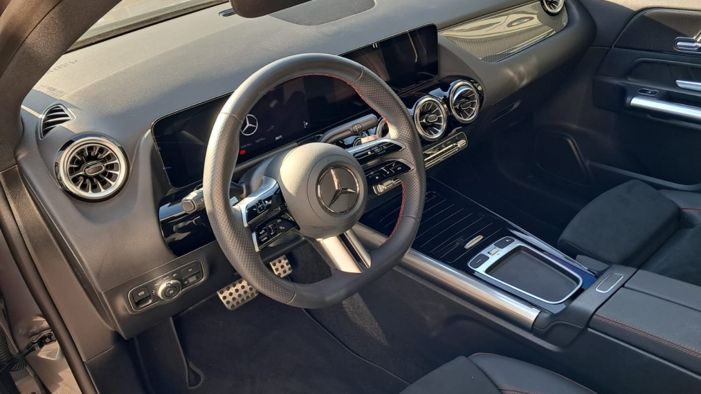 MERCEDES BENZ-GLA 200-1.3 MHEV AMG LINE 7G-DCT