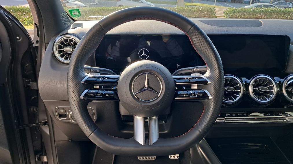 MERCEDES BENZ-GLA 200-1.3 MHEV AMG LINE 7G-DCT
