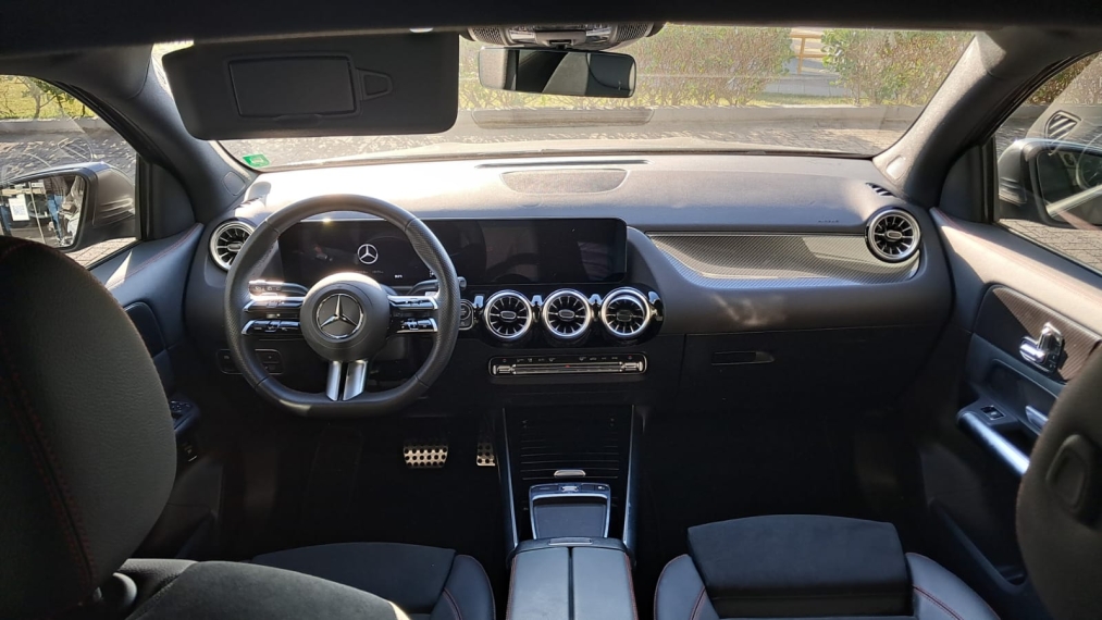 MERCEDES BENZ-GLA 200-1.3 MHEV AMG LINE 7G-DCT