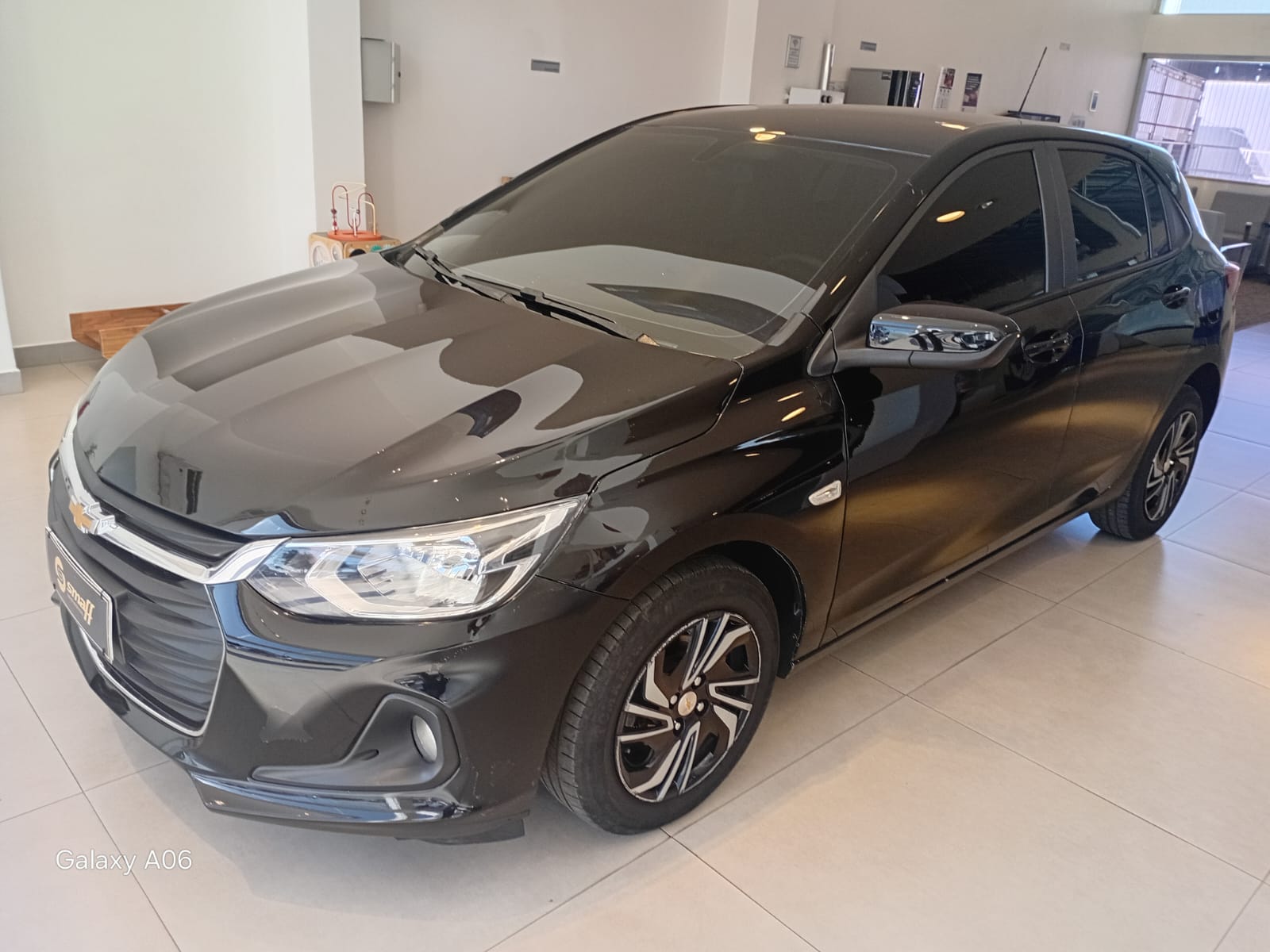 ONIX HATCH LT 1.0 12V Flex 5p Mec.