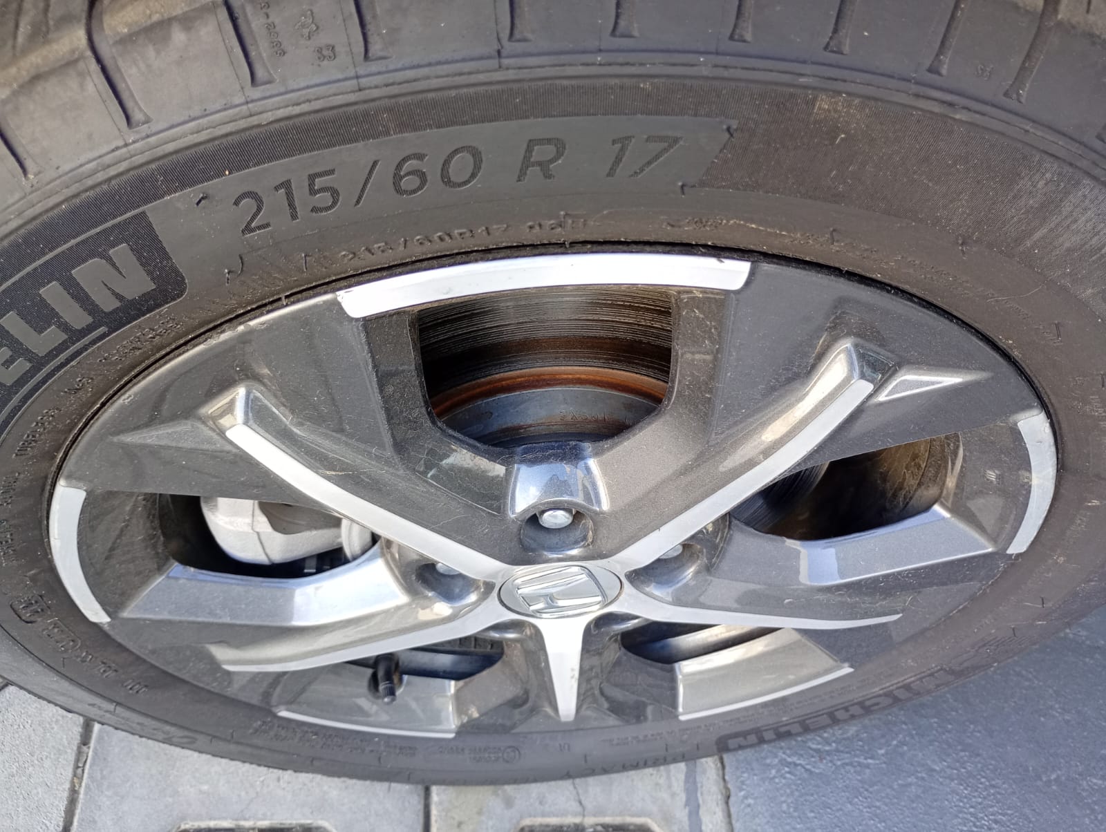 Honda-ZR-V-ZR-V Touring 2.0 16V 5p Aut.