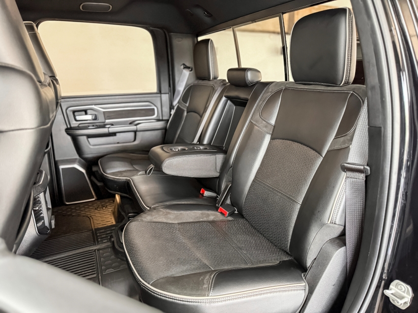 RAM-3500-6.7 I6 TURBO DIESEL LARAMIE CD 4X4 AUTOMÁTICO