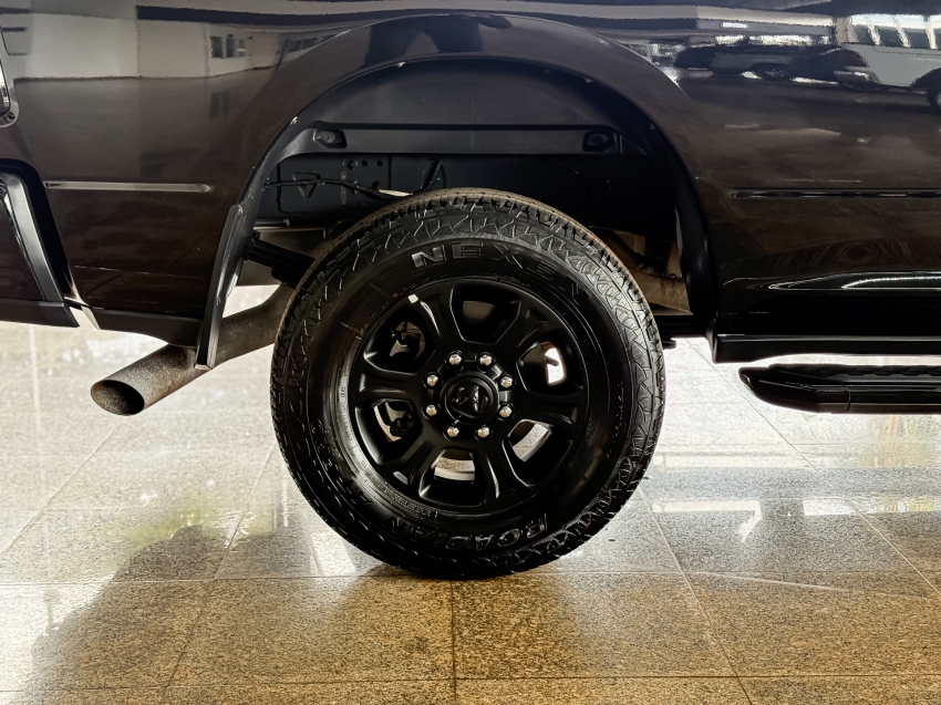 RAM-3500-6.7 I6 TURBO DIESEL LARAMIE CD 4X4 AUTOMÁTICO