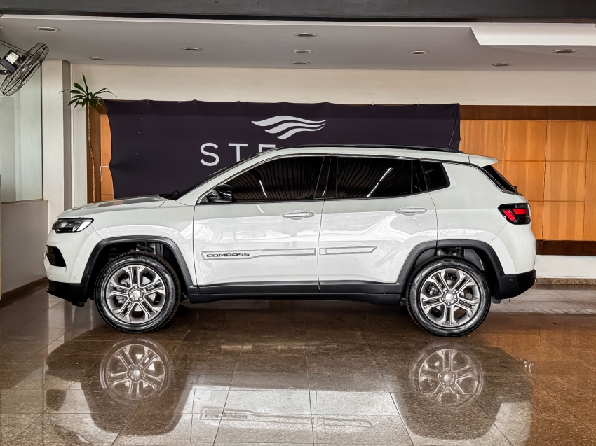 Jeep-COMPASS-1.3 T270 TURBO FLEX LONGITUDE AT6
