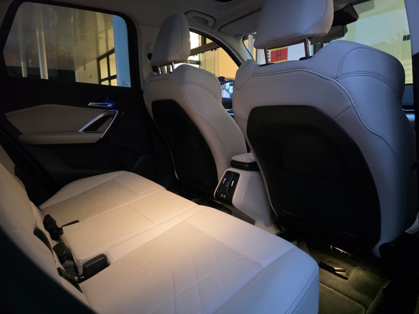 BMW-X1-2.0 16V TURBO GASOLINA SDRIVE20I X-LINE STEPTRONIC