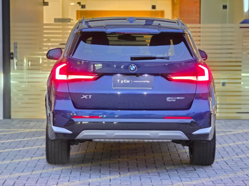 BMW-X1-2.0 16V TURBO GASOLINA SDRIVE20I X-LINE STEPTRONIC