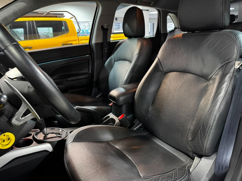 Mitsubishi-OUTLANDER SPORT-2.0 MIVEC FLEX HPE AUTOMÁTICO