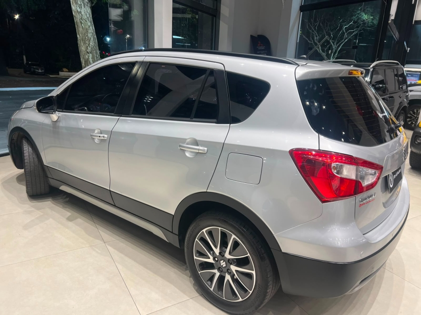 Suzuki-S-CROSS-1.6 16V VVT GASOLINA GLX 4P AUTOMÁTICO