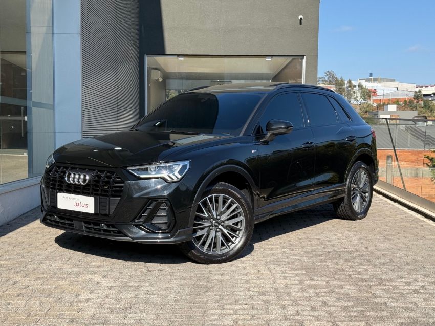 Audi-Q3-2.0 40 TFSI GASOLINA PERFORMANCE BLACK QUATTRO TIPTRONIC