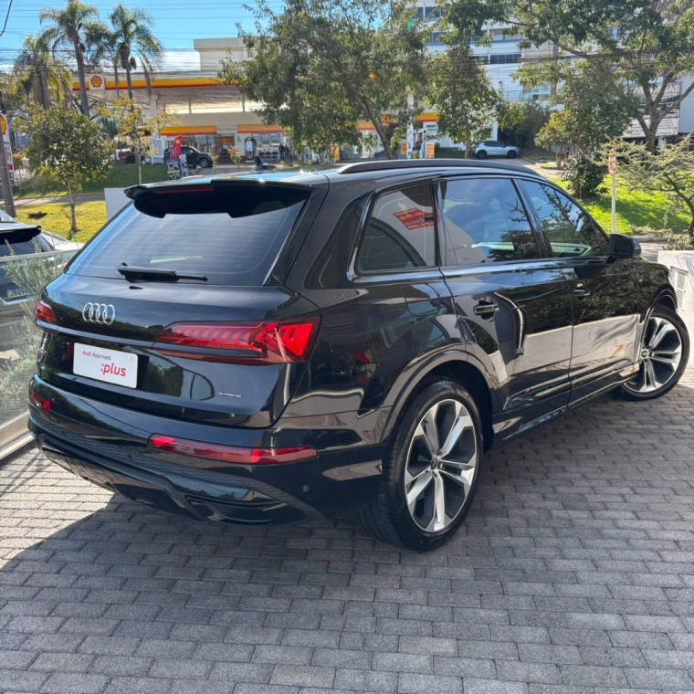 Audi-Q7-3.0 55 TFSI GASOLINA PERFORMANCE BLACK QUATTRO TIPTRONIC