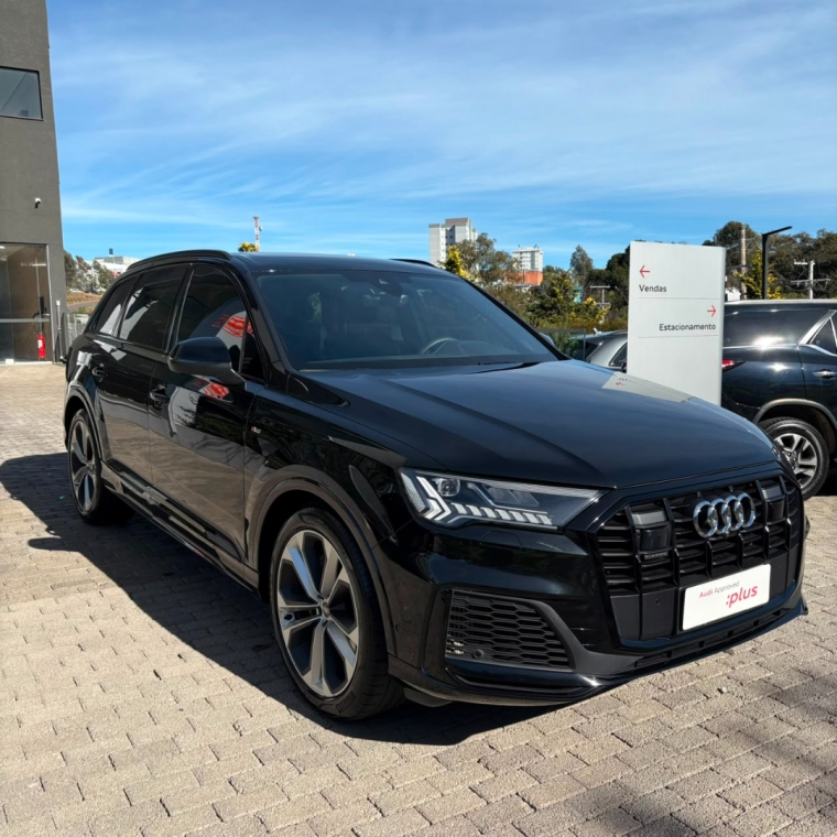 Audi-Q7-3.0 55 TFSI GASOLINA PERFORMANCE BLACK QUATTRO TIPTRONIC