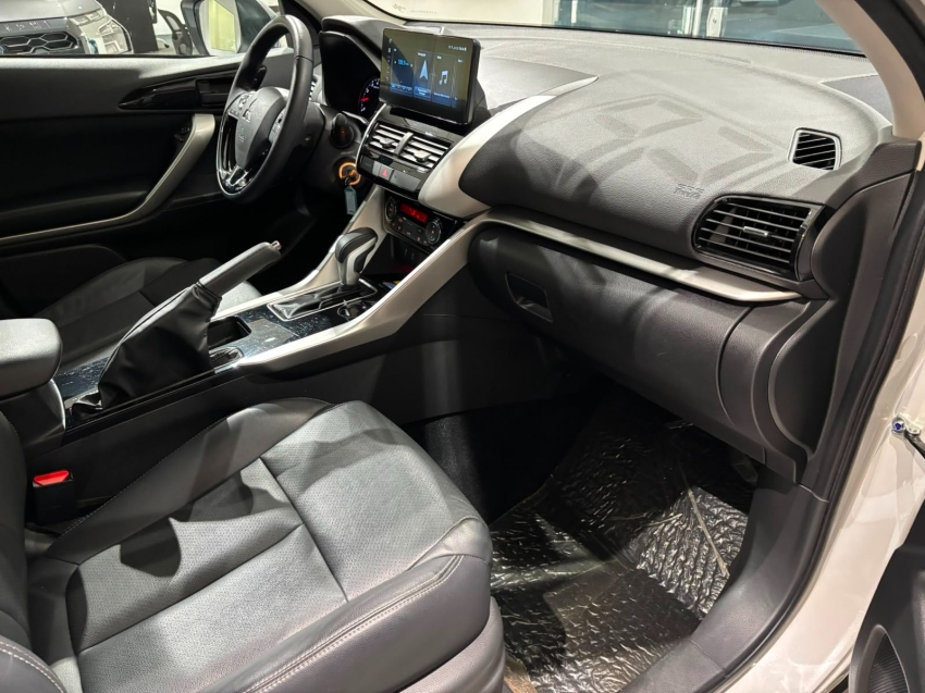 Mitsubishi-ECLIPSE CROSS-1.5 MIVEC TURBO GASOLINA RUSH CVT