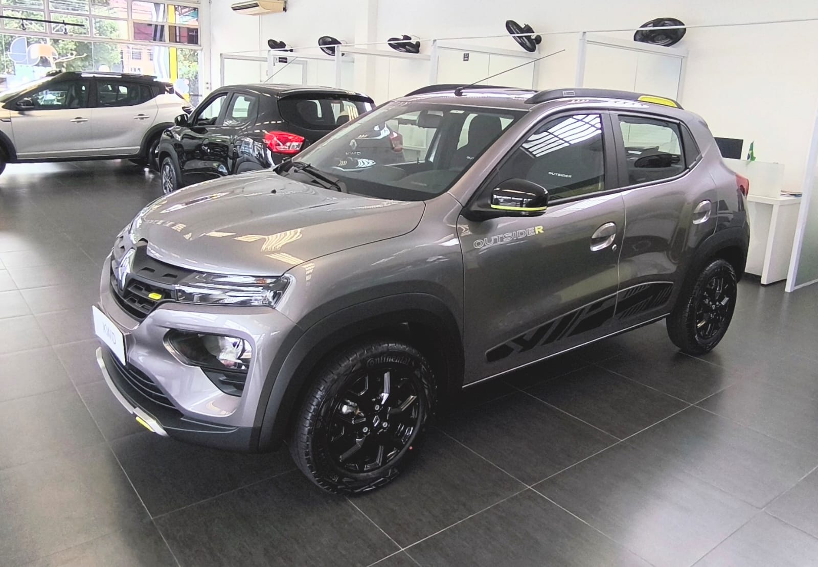 Renault-KWID-KWID OUTSIDER 1.0 Flex 12V 5p Mec.