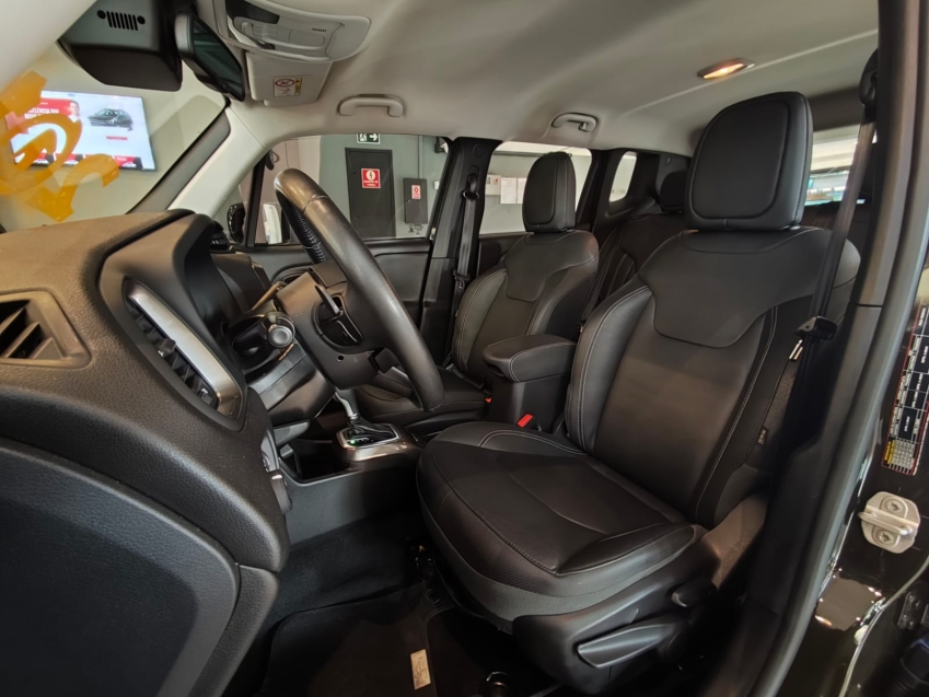 Jeep-RENEGADE-1.8 16V FLEX LONGITUDE 4P AUTOMÁTICO