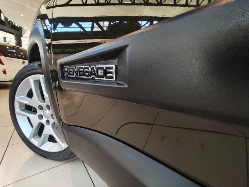 Jeep-RENEGADE-1.8 16V FLEX LONGITUDE 4P AUTOMÁTICO