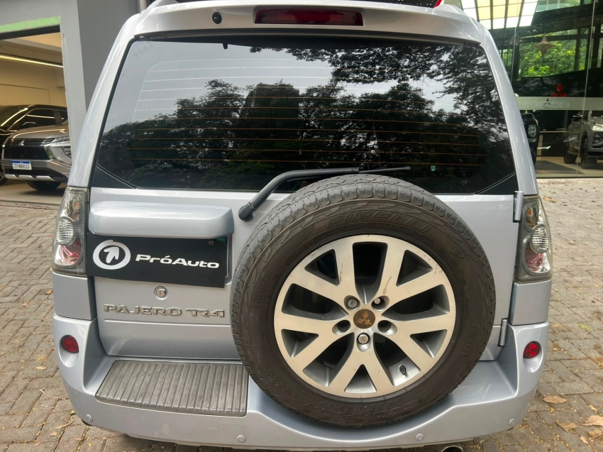 Mitsubishi 2.0 4X4 16V 140cv Flex 4P Automático - foto 5