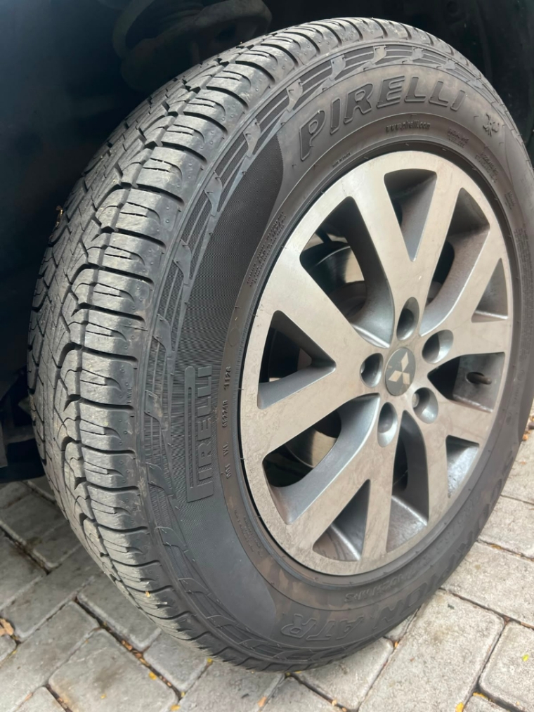 Mitsubishi 2.0 4X4 16V 140cv Flex 4P Automático - foto 10